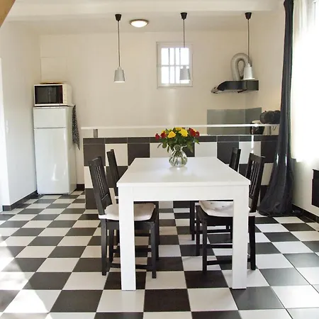 Holiday home Du Clos Des Pommiers *